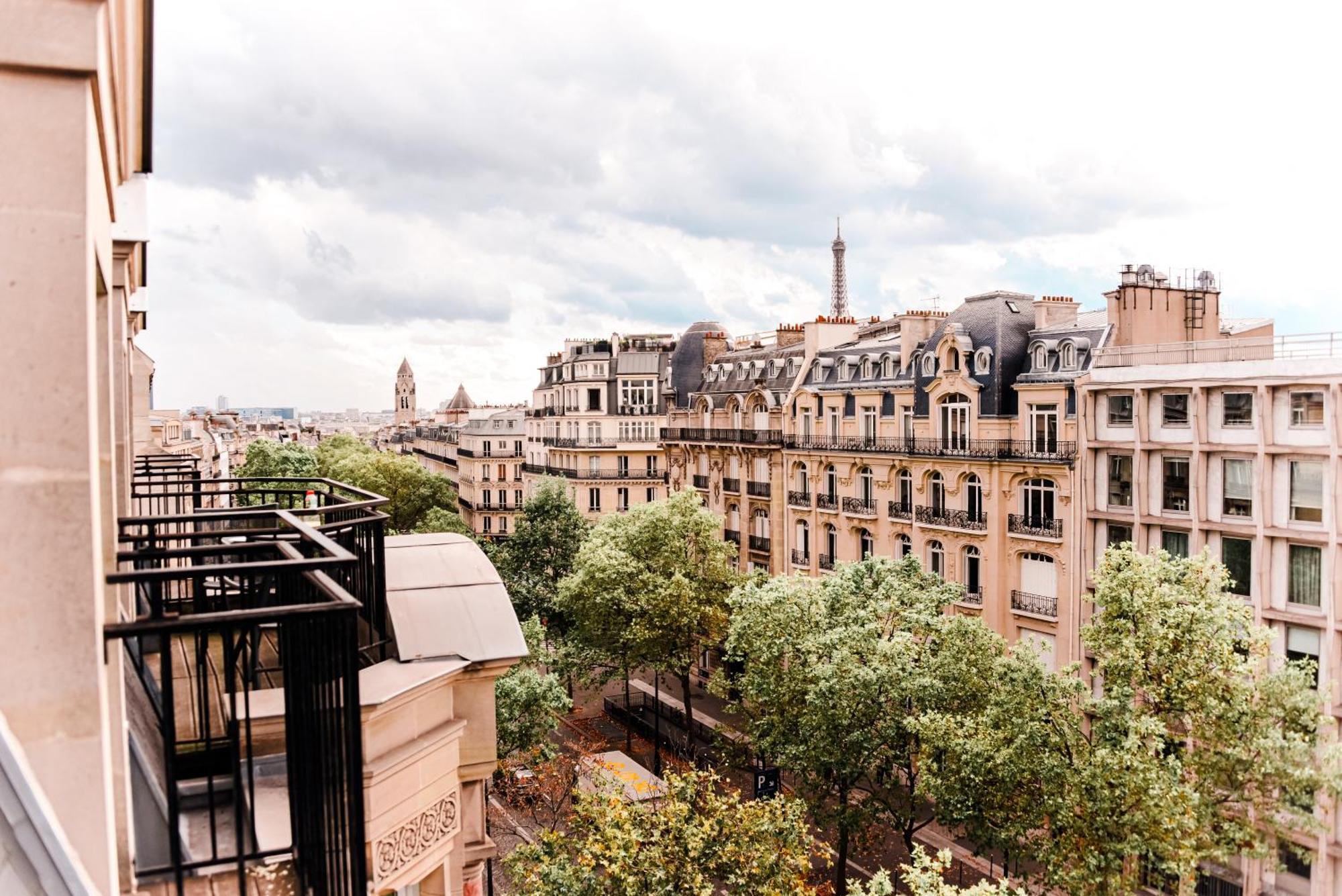 Grand Hotel Champs-Elysees Paris Exterior photo
