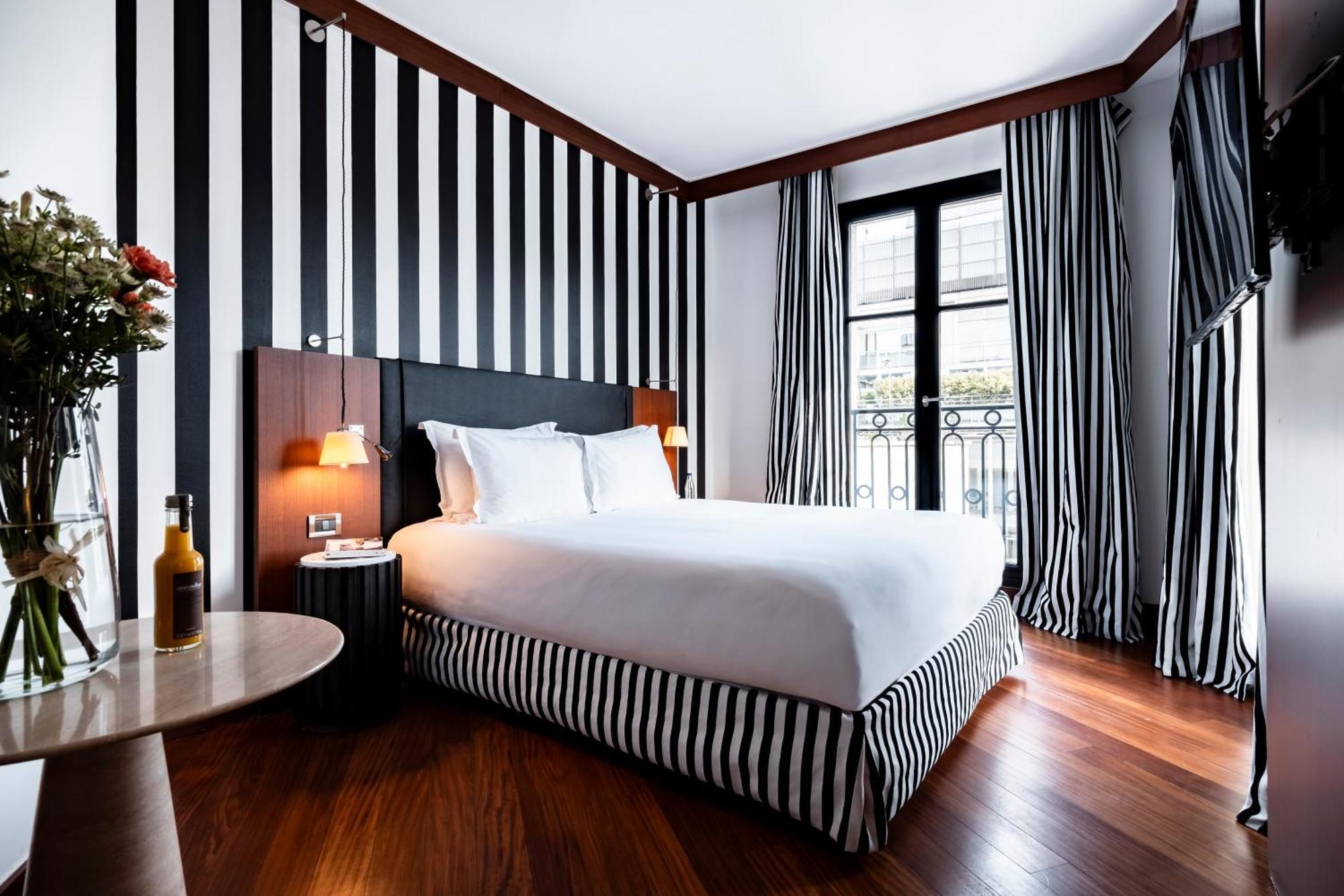 Grand Hotel Champs-Elysees Paris Exterior photo